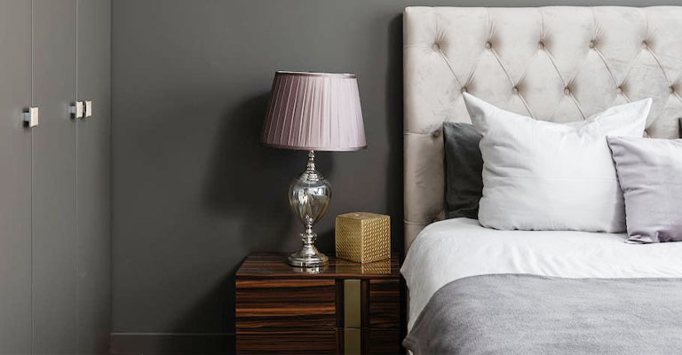 Choosing The Right Size For Your Bedside Lamp