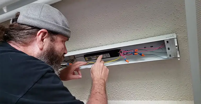 How To Remove The Ballast Cover From A Fluorescent Light Fixture