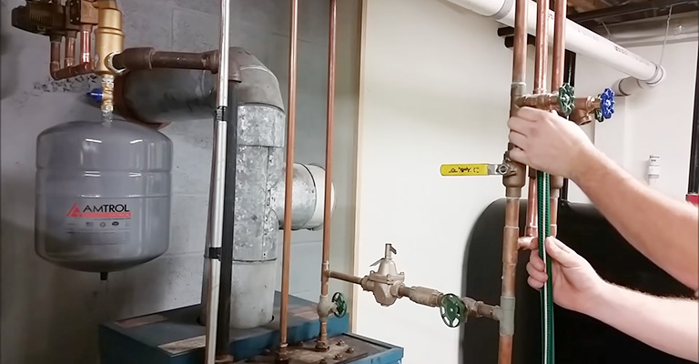 How Does Air Get Into A Hot Water Heating System