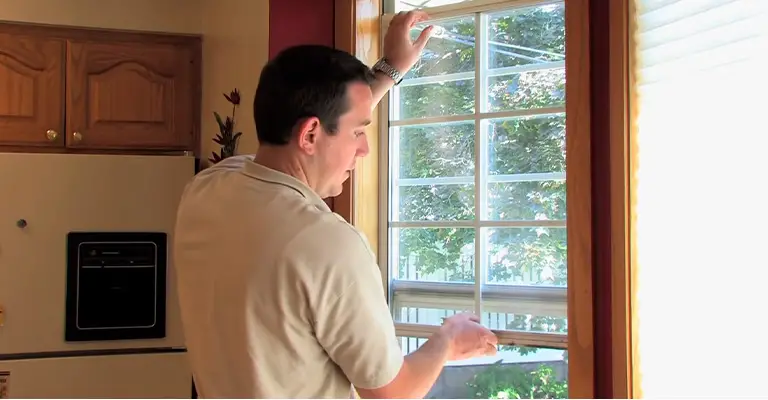 How To Fix Old Windows That Won't Stay Up