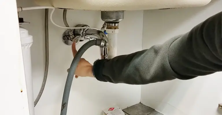 How To Shut Off Water To Sink Without Valve?
