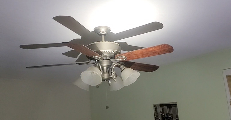 Hunter Ceiling Fan Light Goes On And Off By Itself