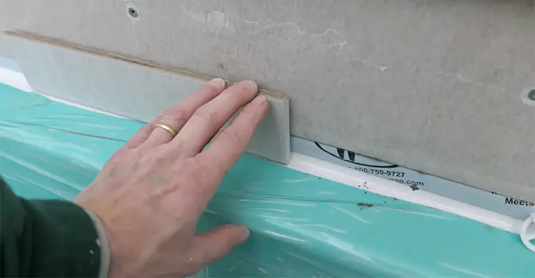How Do You Fill the Gap Between Tub And Cement Board