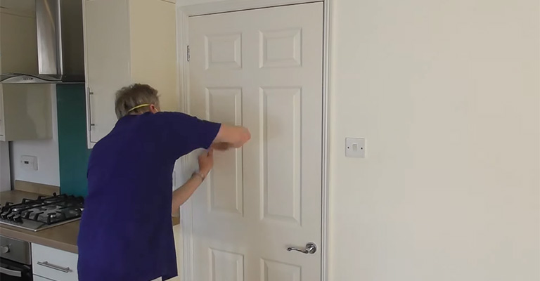 How To Remove Peeling Latex Paint From Door
