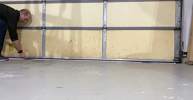 Check the Garage Door for Gaps on the Sides