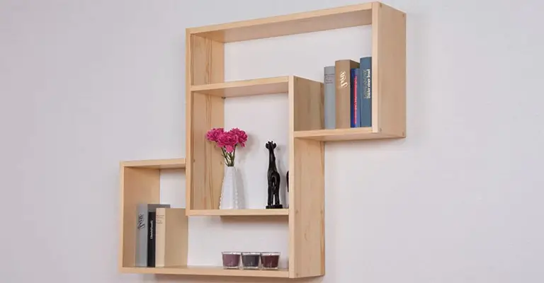 What Type of Paint to Use on Wood Bookshelf