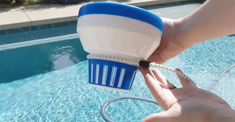 Do You Leave Chlorine Floater In Pool Overnight