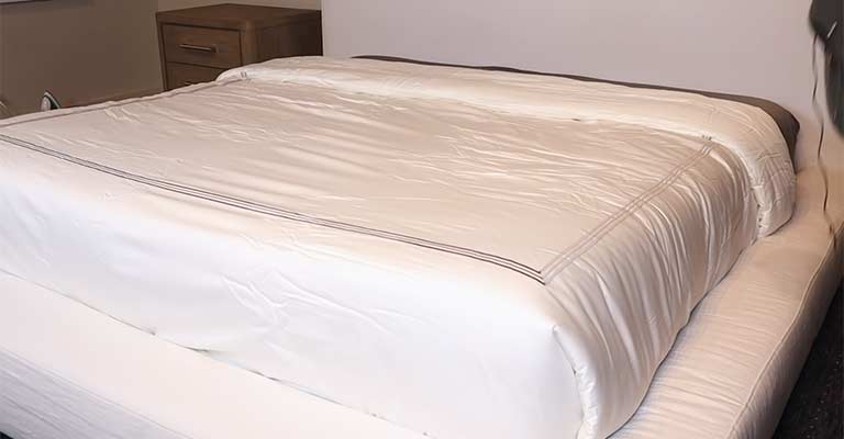 Can King Comforter Too Small For King Bed